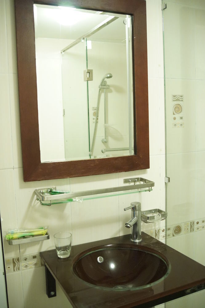 Douceur De L'Aube Hotell Hanoi Exteriör bild