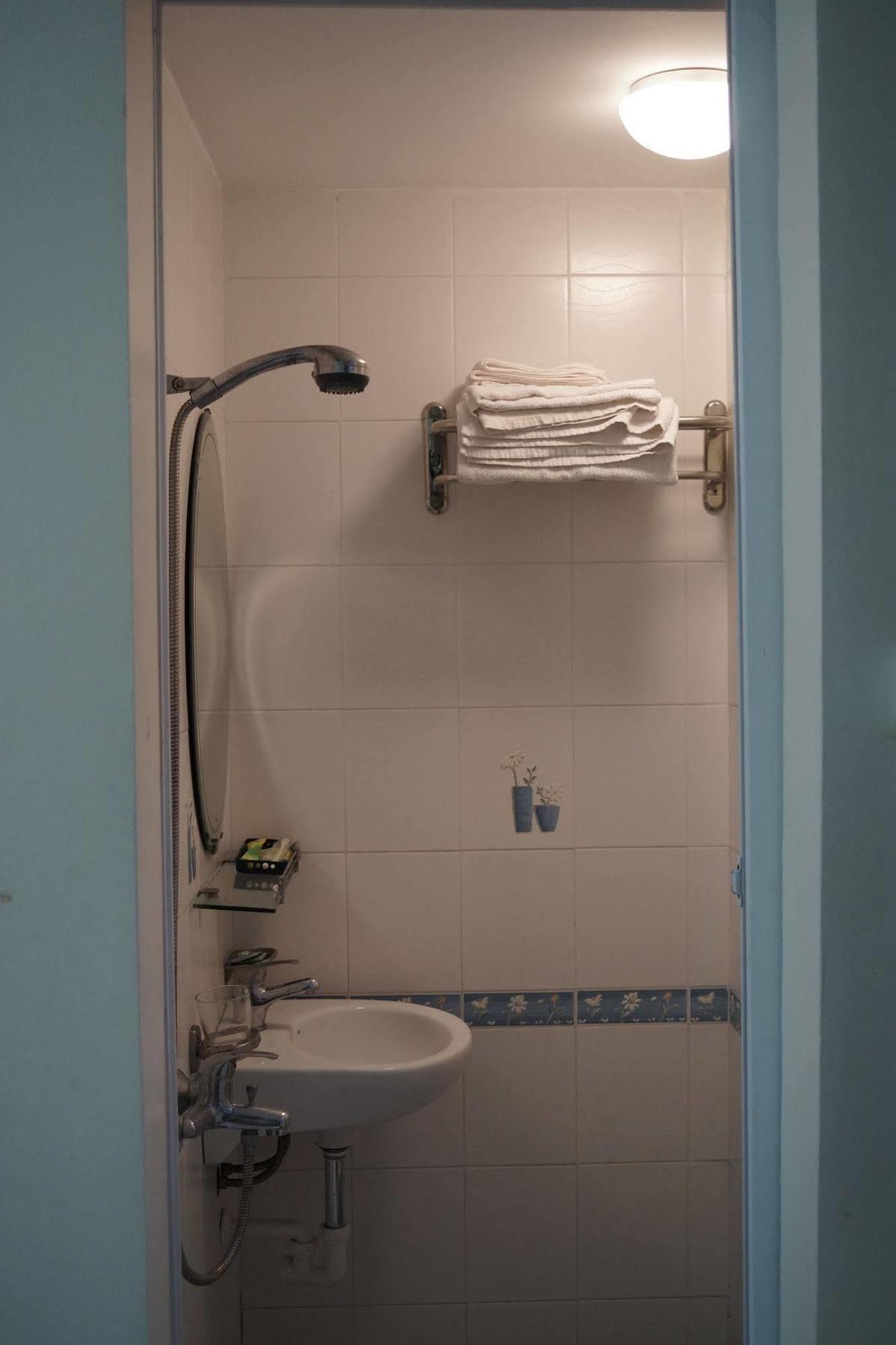 Douceur De L'Aube Hotell Hanoi Exteriör bild